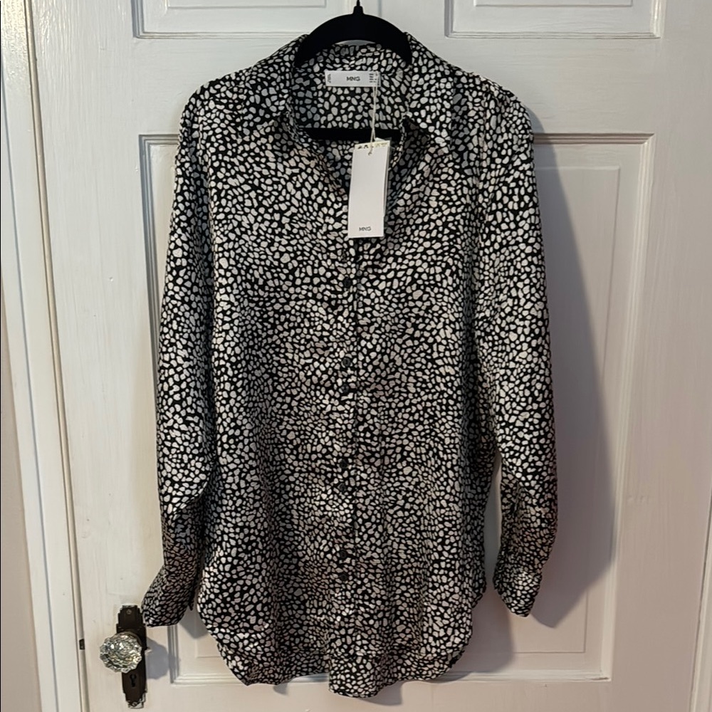 MNG NWT Women's Long Sleeve Button Up Black/White Blouse-XS US 2